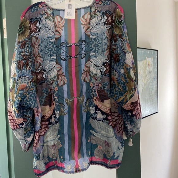 Johnny Was Aran Georgia Silk top - Picture 2 of 10